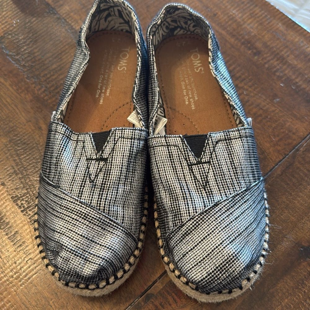 Tom’s Youth Black and Silver Sparkle Slip On Shoes
